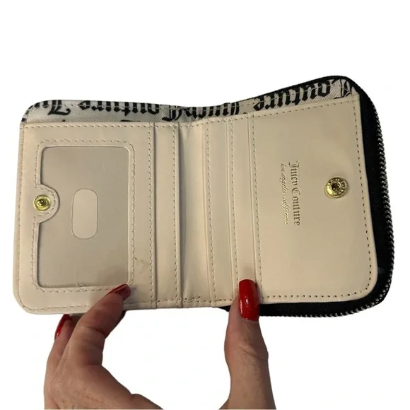 Juicy Couture Zip Around Wallet With Key Charm Zipper Pull And Heart Charm - Picture 3 of 4